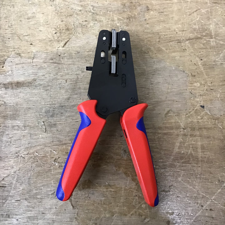 ▼クニペックス(KNIPEX) ワイヤーストリッパー 12 12 11 ケース留め具片方欠品【柏店】