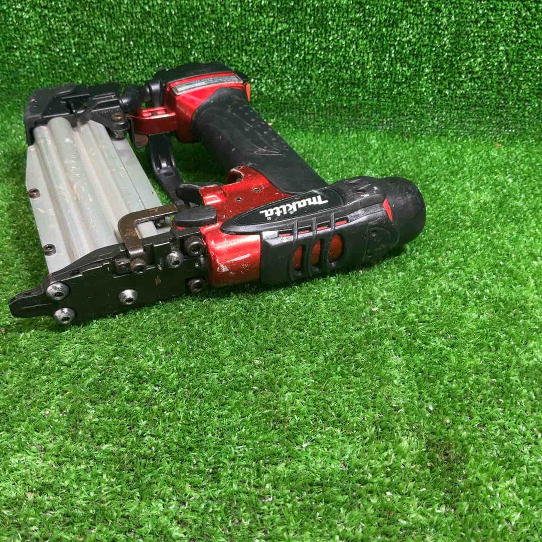 ★マキタ(makita) 高圧ピンネイラ AF501HP【川崎店】