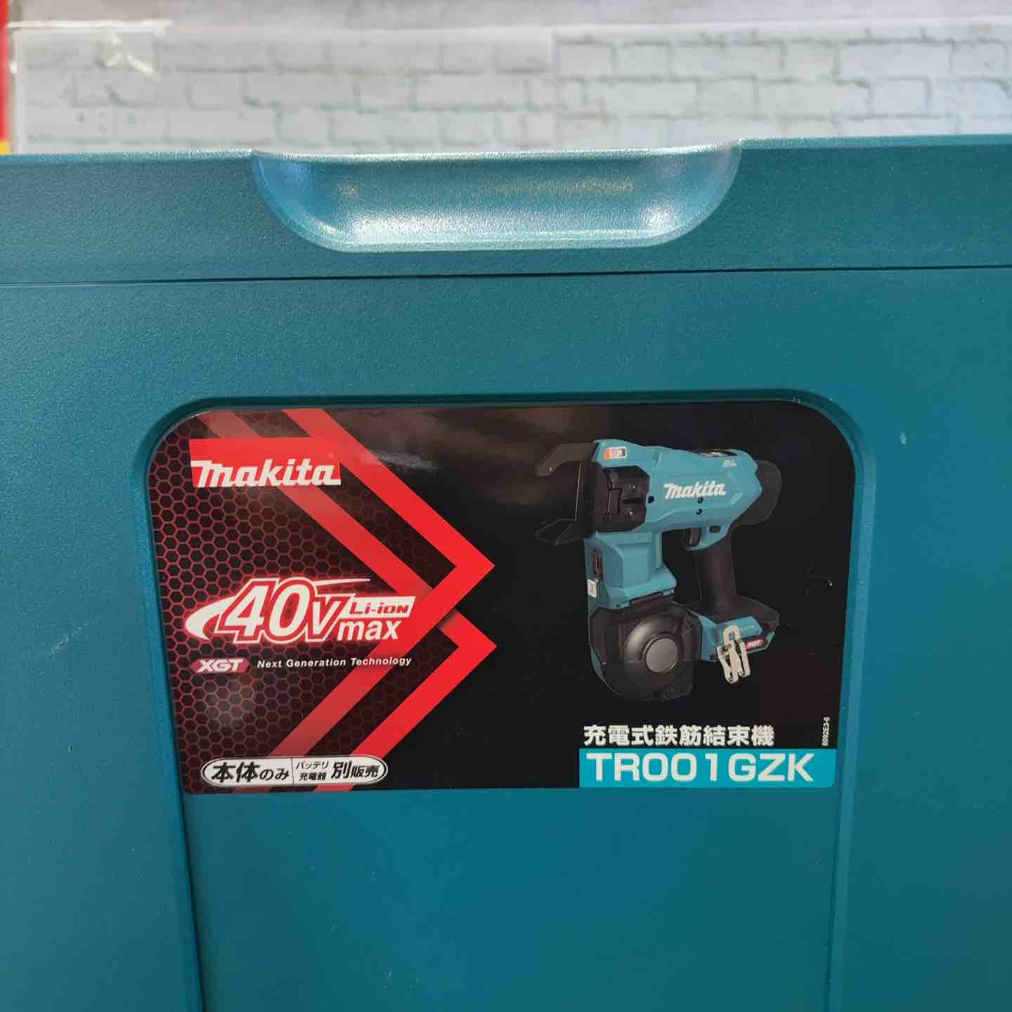 ★マキタ(makita) コードレス鉄筋結束機 リバータイア TR001GZK【町田店】 ☆マキタ(makita) コードレス鉄筋結束機 リバータイア TR001GZK【町田