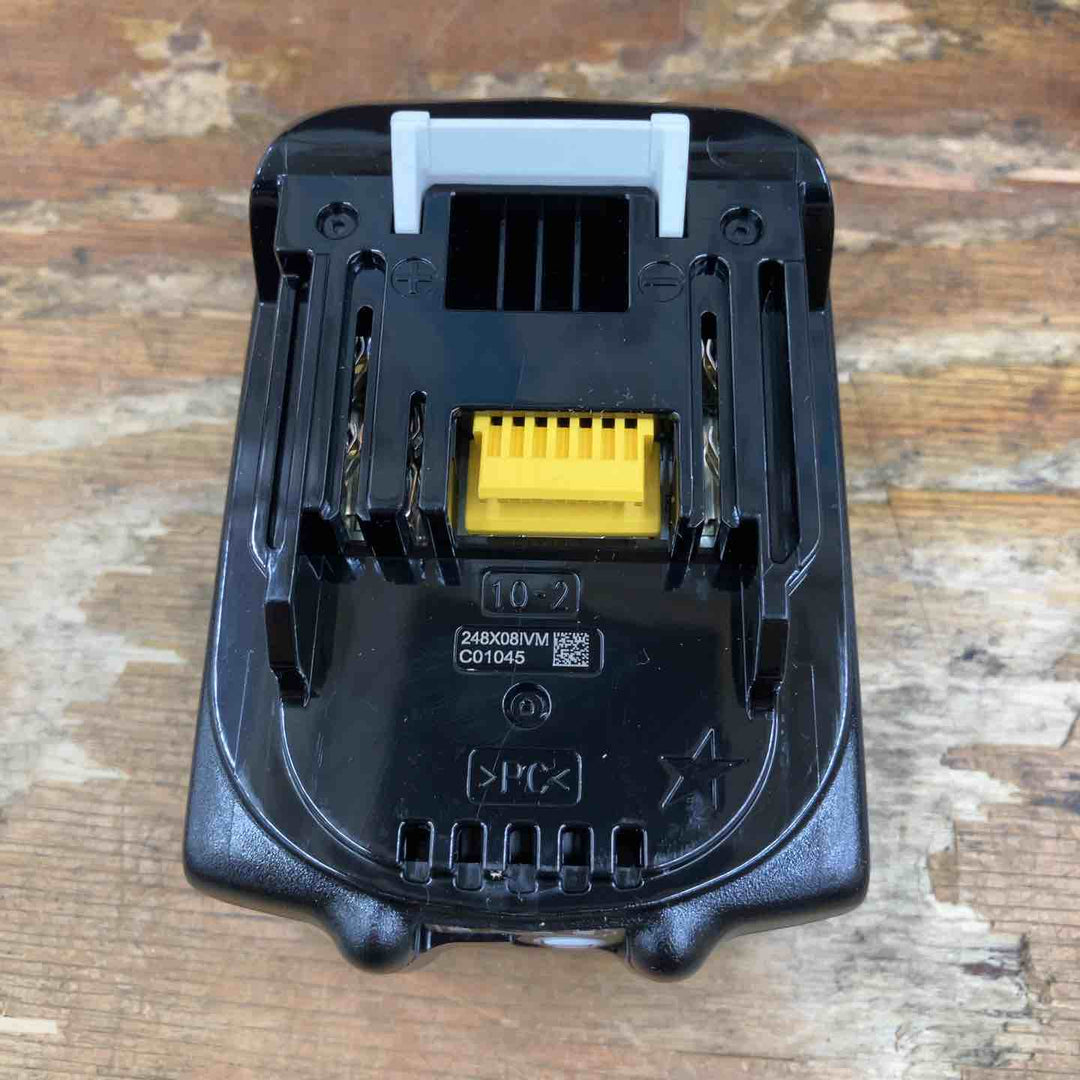 【未使用品】★マキタ(makita) コードレスクリーナー CL286FDRFW 18V サイクロン一体型 純正 バッテリー、充電器付き【柏店】
