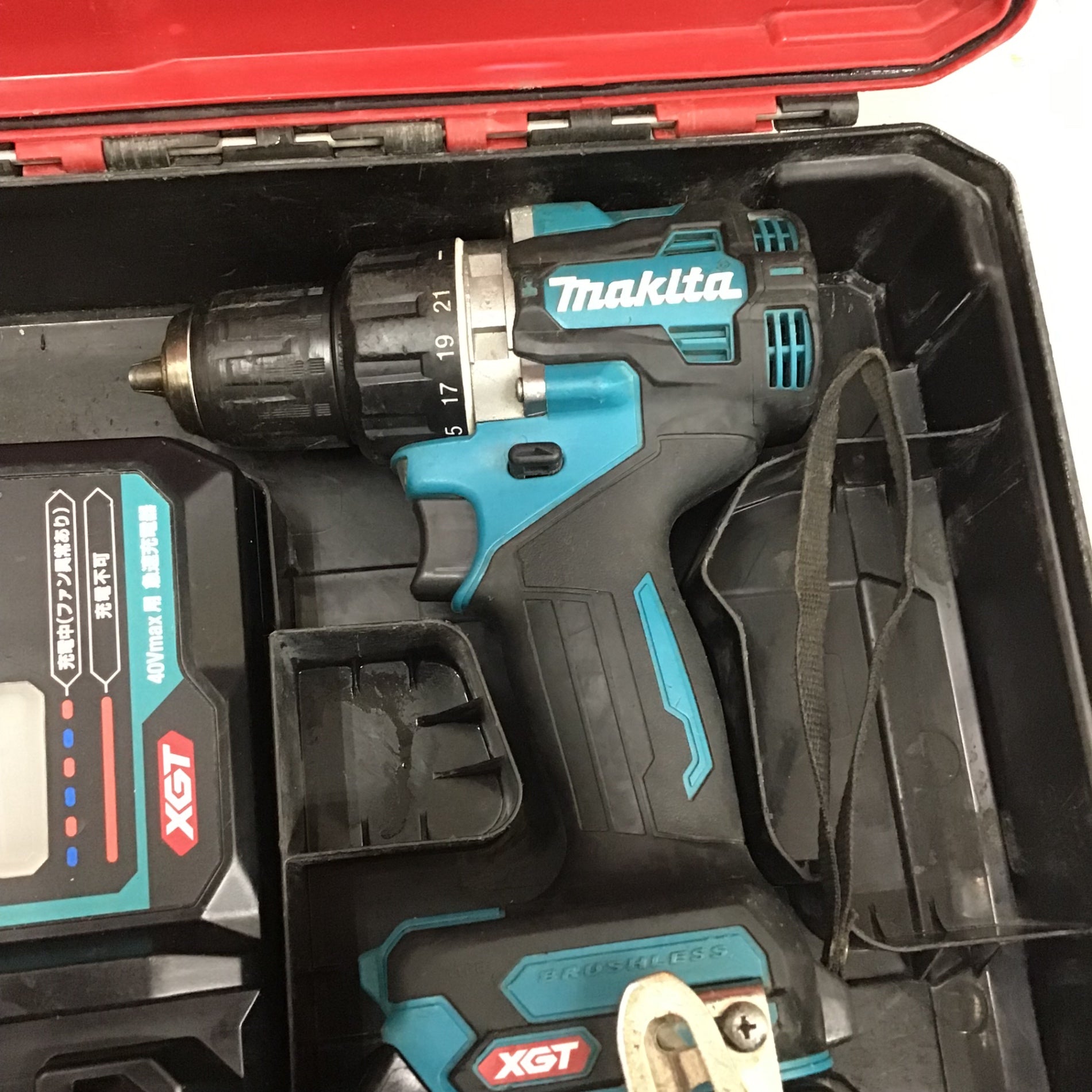 中古品】マキタ/makita コードレスドリルドライバー・DF002GRDX 中古品】マキタ/makita コードレスドリルドライバー・DF002GRDX
