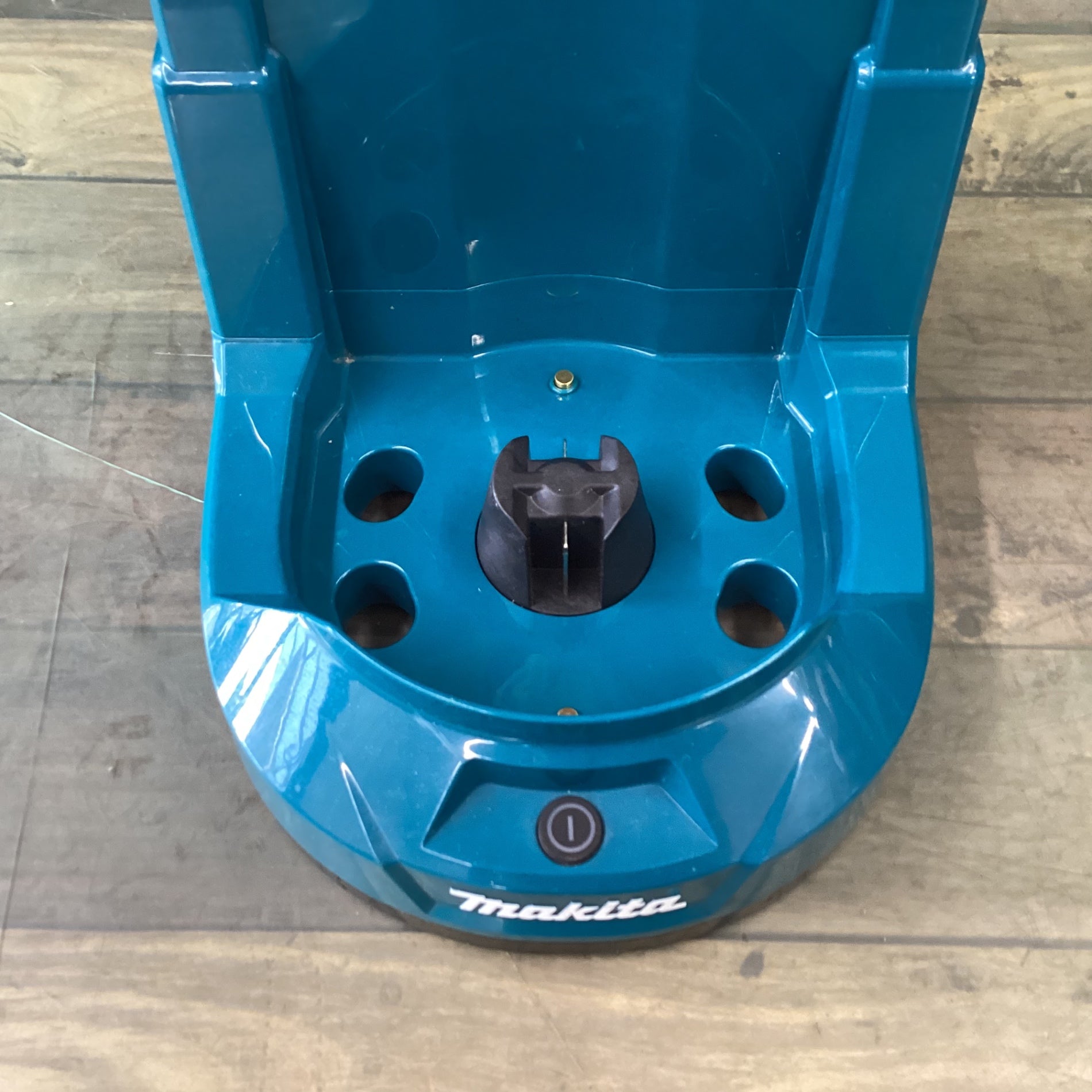 ☆マキタ(makita) コードレスケトル KT001GZ 【東大和店 ☆マキタ(makita) コードレスケトル KT001GZ 【東大和店