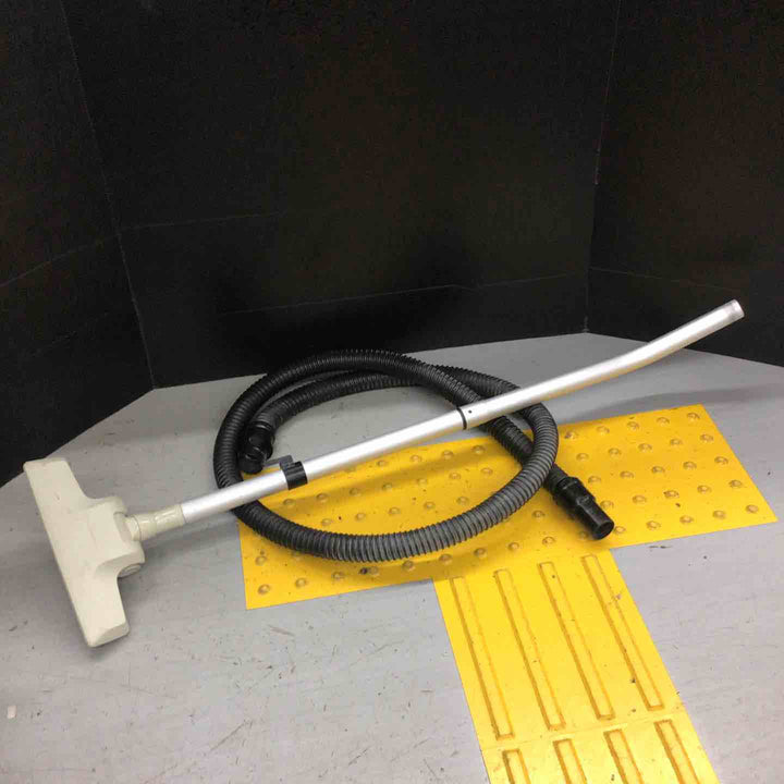 【店頭受取り限定】☆マキタ(makita) 集じん機 490【戸田店】