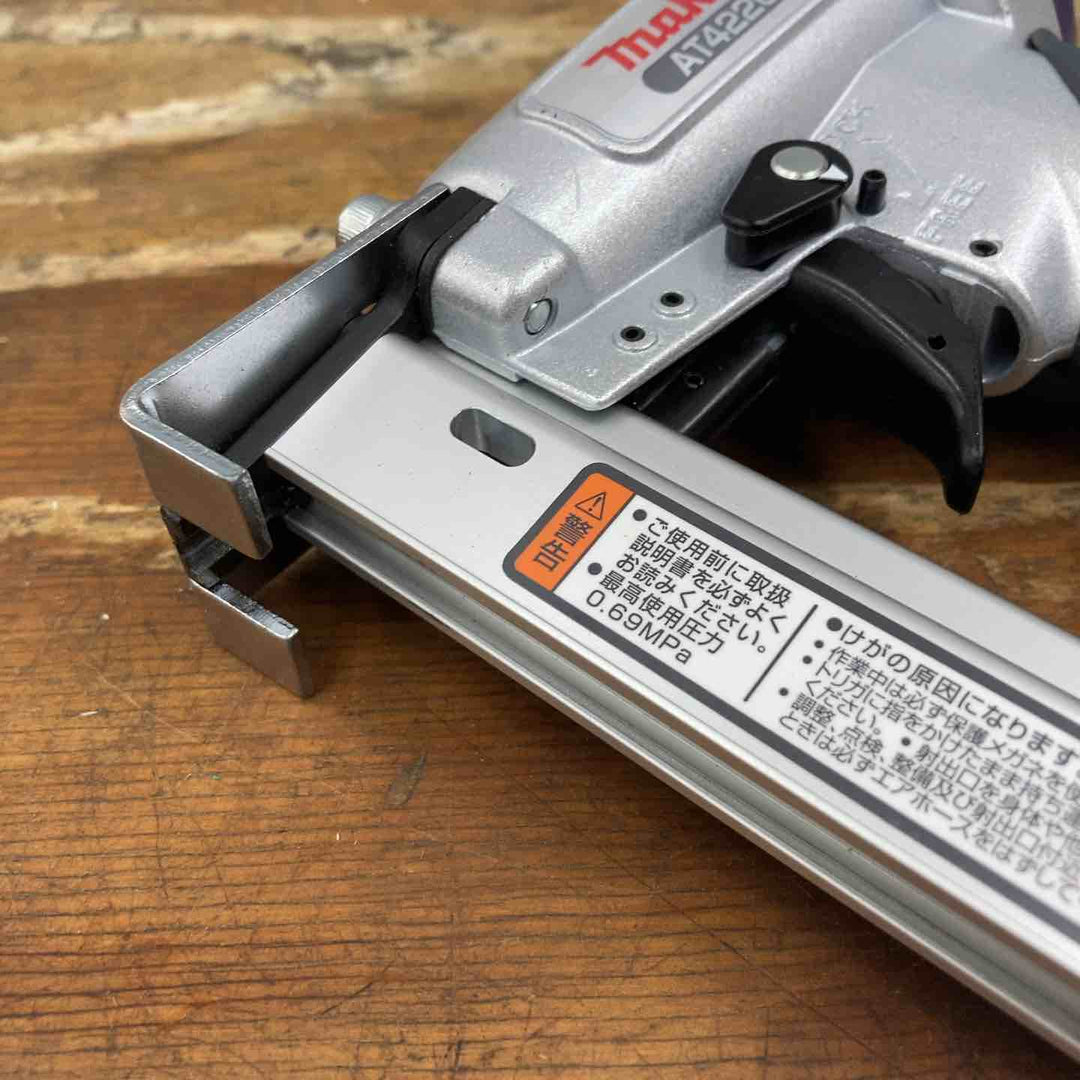 ★マキタ(makita) 常圧軽天タッカ AT422CA【柏店】