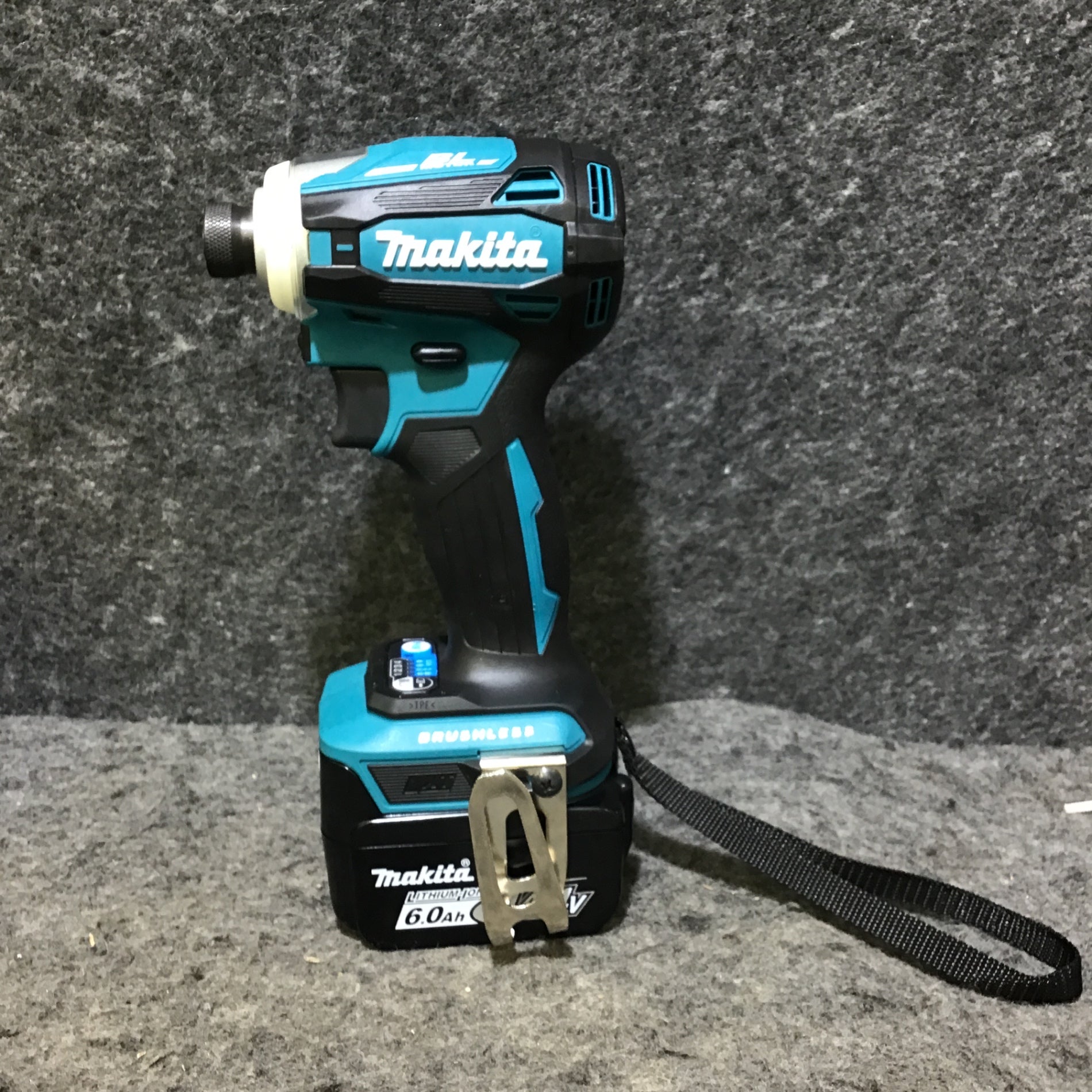 未使用品※説明書に破れあり※】マキタ(makita) コードレスインパクト