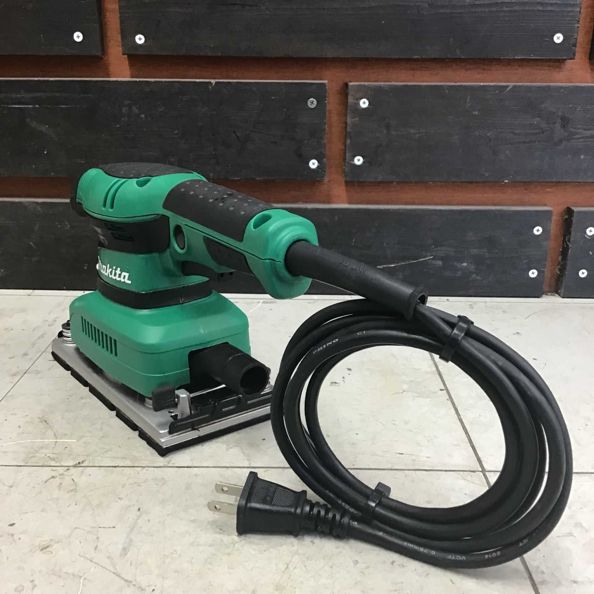 中古品】 マキタ/makita 仕上げサンダ M931 【鴻巣店】 – アクトツール