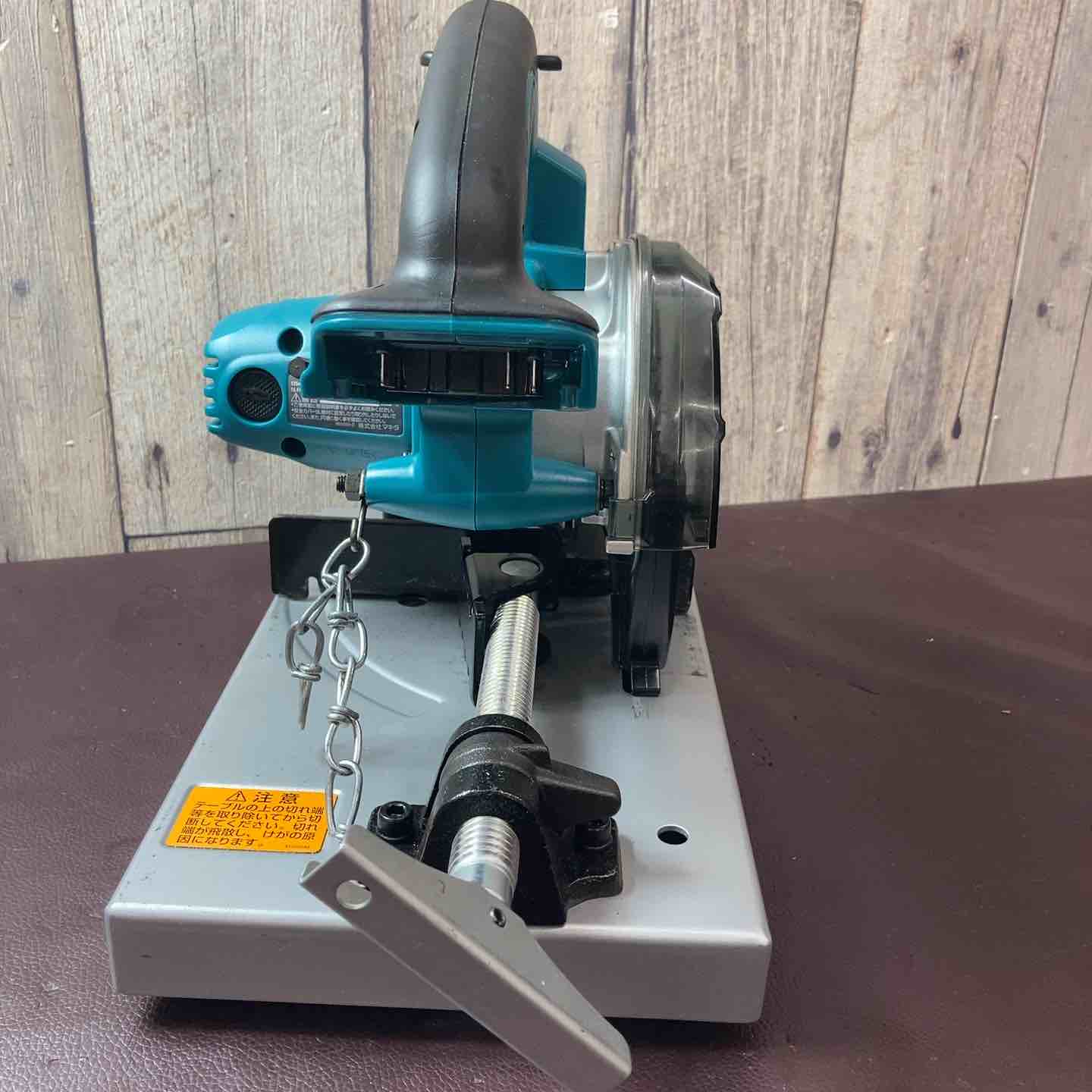 中古品】 マキタ(makita) 125mmコードレスチップソー切断機 LC540DZ 中古品】 マキタ(makita) 125mmコードレスチップソー切断機 LC540DZ