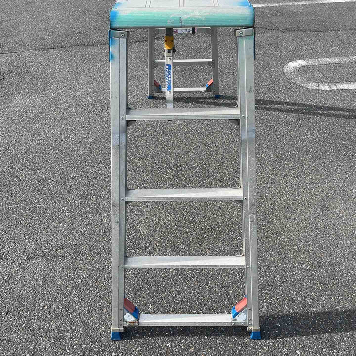 【店頭受取り限定】◇アルインコ(ALINCO) アルミ製レベル調節式作業台 CSR-150 マイティベース 足場台 立ち馬【岩槻店】