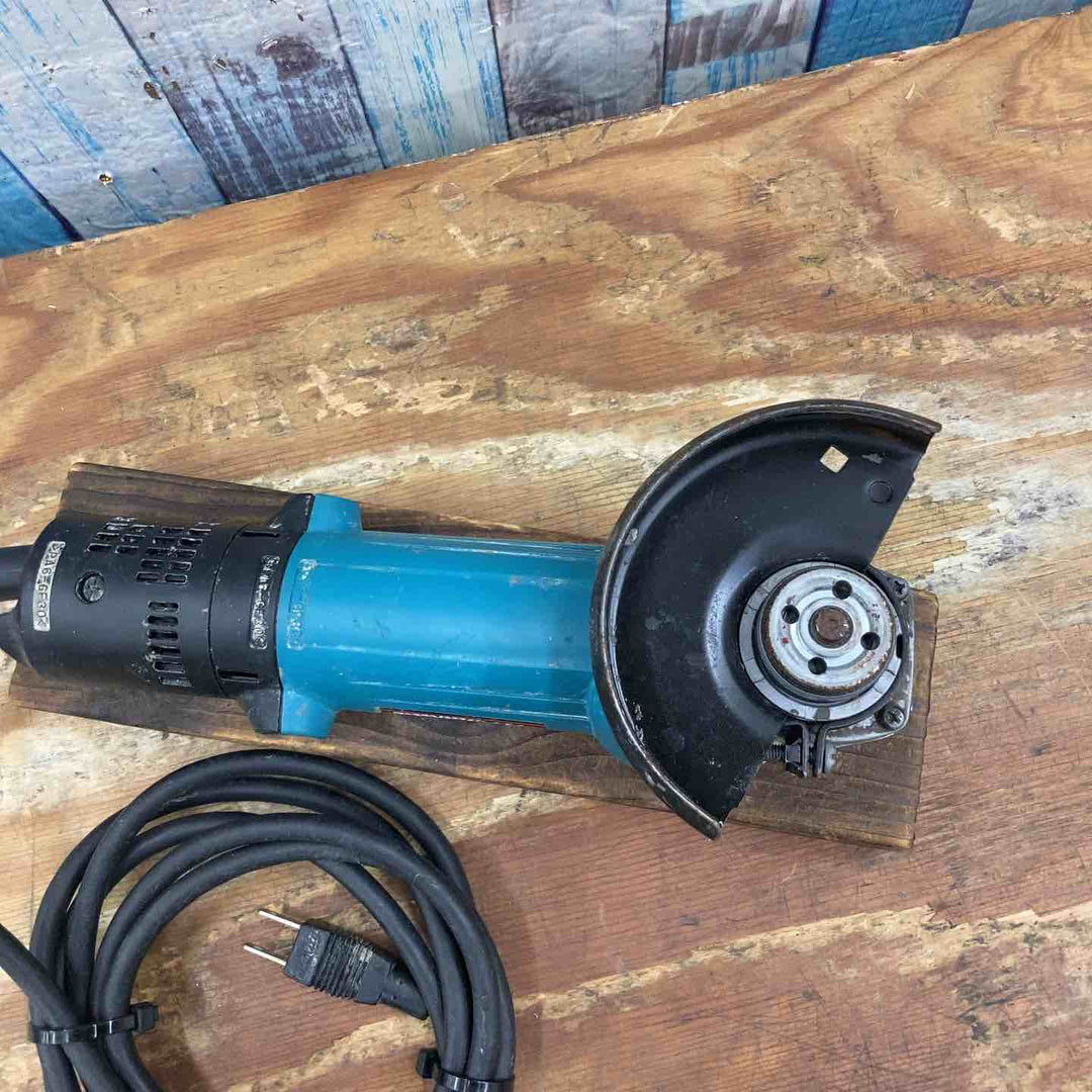 ☆マキタ(makita) ディスクグラインダ 低速高トルク ブレーキ付 100mm 9533BLA【柏店】