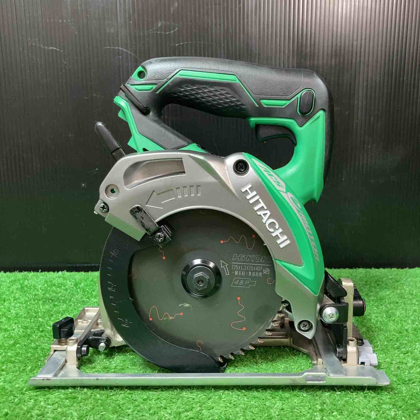 HITACHI 日立工機 125mmコードレス丸のこ C14DBL 14.4V 中古現状品 丸