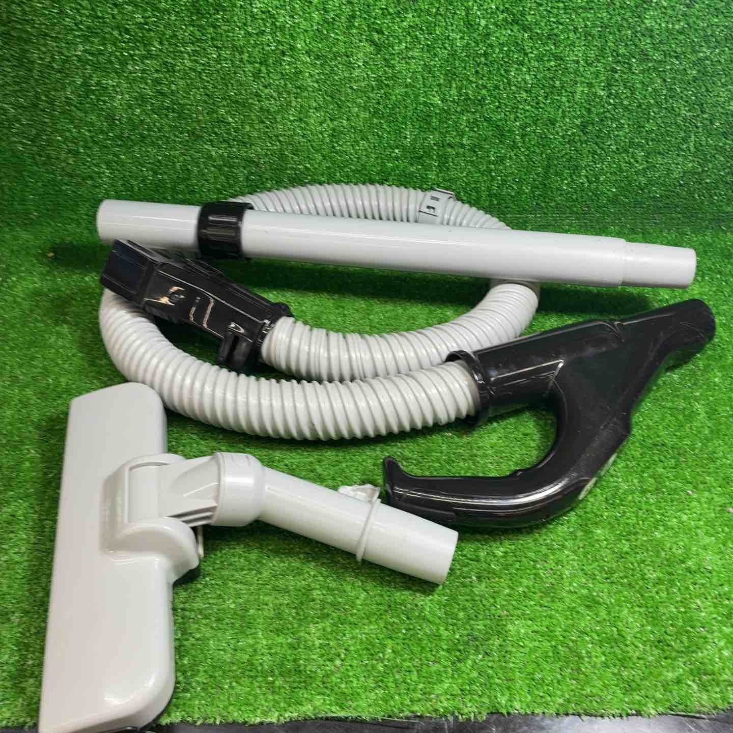 マキタ(makita) コードレスサイクロン掃除機 CL500DZ【藤沢店