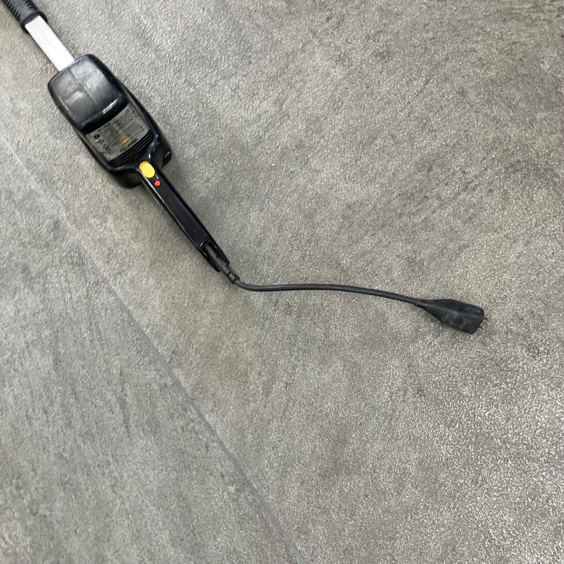 未使用品 プロ仕様 高枝電動バリカン ARS DKR-0330T-BK 高枝電動バリカンDKRショートチルト付き DKR-0330T-BK｜アルス