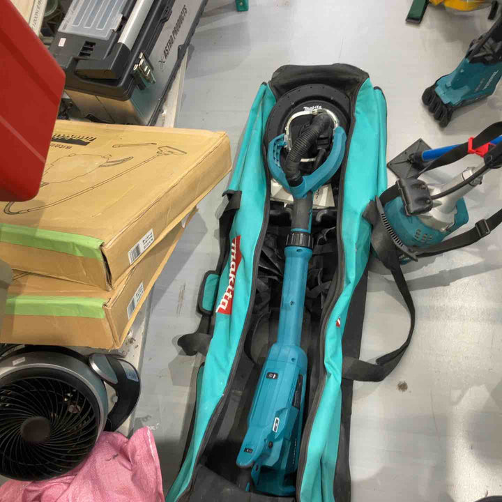 ★マキタ(makita) ドライウォールサンダ SL801DZ【戸田店】
