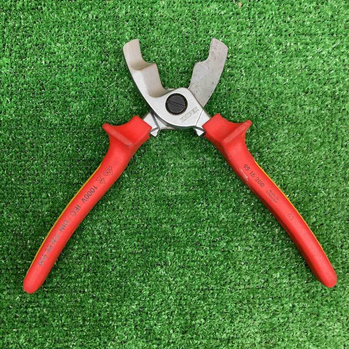 【中古品】 クニペックス/KNIPEX 絶縁ケーブルカッター 1000V 9516-200 【鴻巣店】