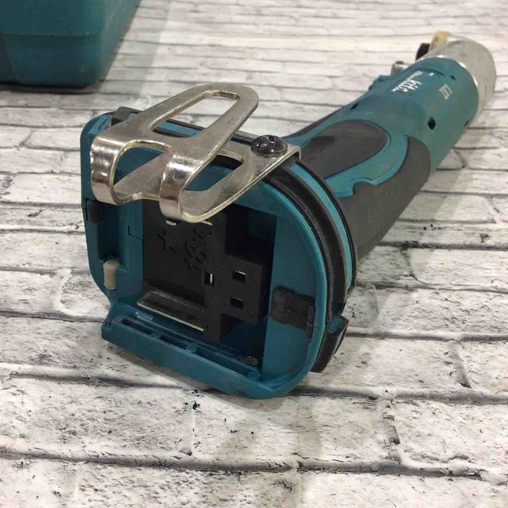 ◇マキタ(makita) 充電式アングルインパクトドライバ TL061DRG【川口店】