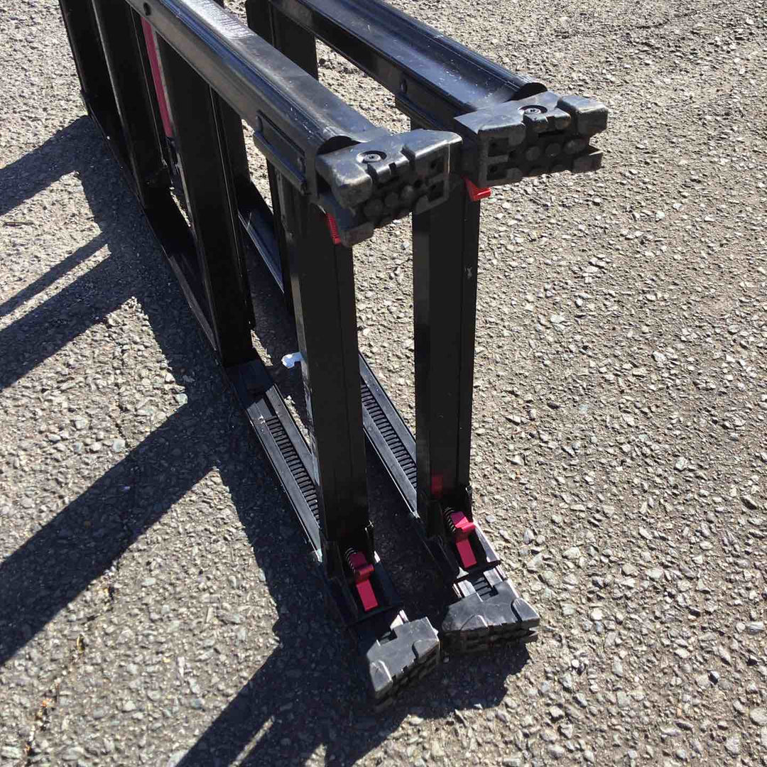 【現状品 / 店頭受取り限定】 長谷川工業/Hasegawa 伸縮専用脚立 脚軽伸縮ブラック 4段 RZSB-12 (RZSB12) 【鴻巣店】