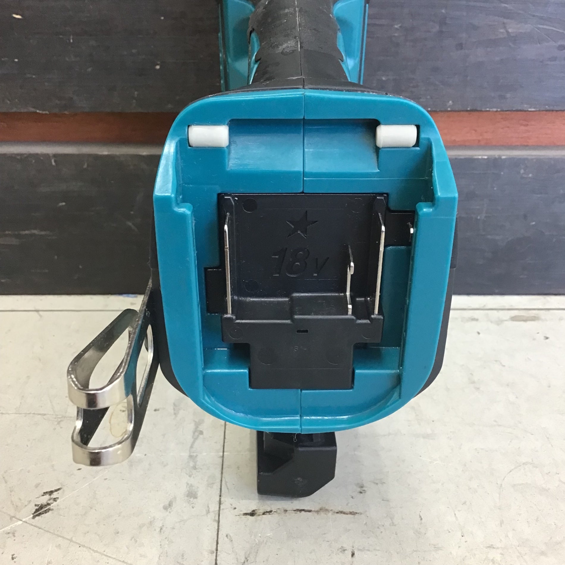 中古品】 マキタ/makita コードレスピンネイラ PT353DRG 【鴻巣店