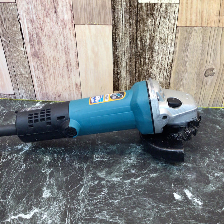 ☆マキタ(makita) 100mmディスクグラインダ 9533B【八潮店】