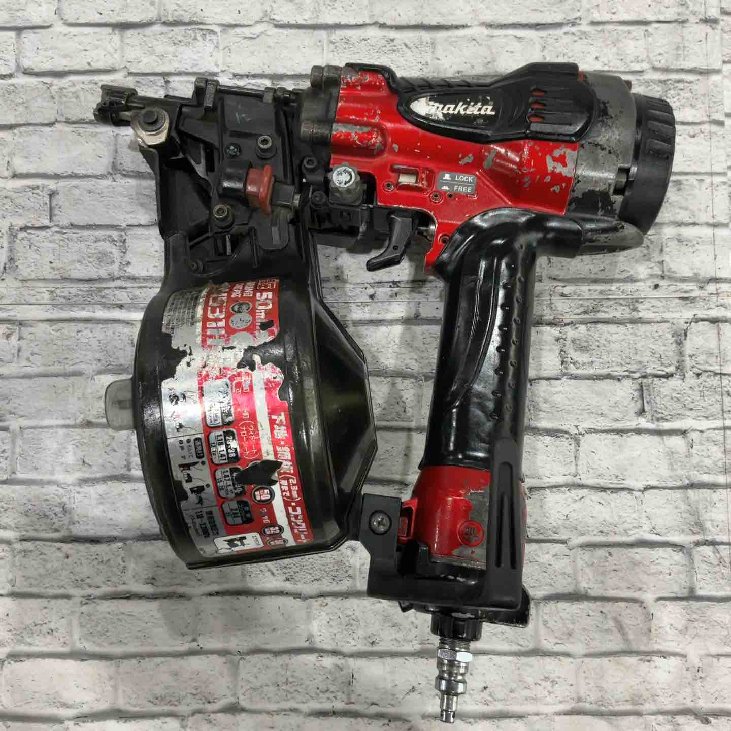 MAKITA マキタ 50mm 高圧エア釘打機 AN531H 動作未確認済み箱付き