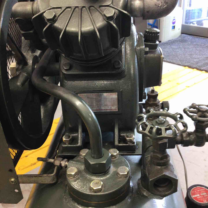 【店頭受取り限定】【165】iwata エアーコンプレッサ SP-22NBR ３馬力直結型【戸田店】