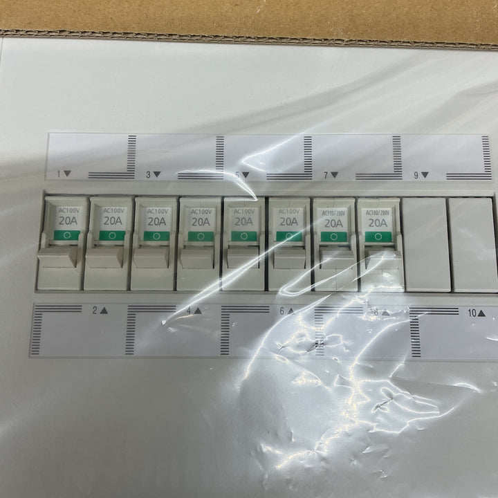 【未使用品】パナソニック 住宅用分電盤 露出形 BQWB3382【電材館越谷店】