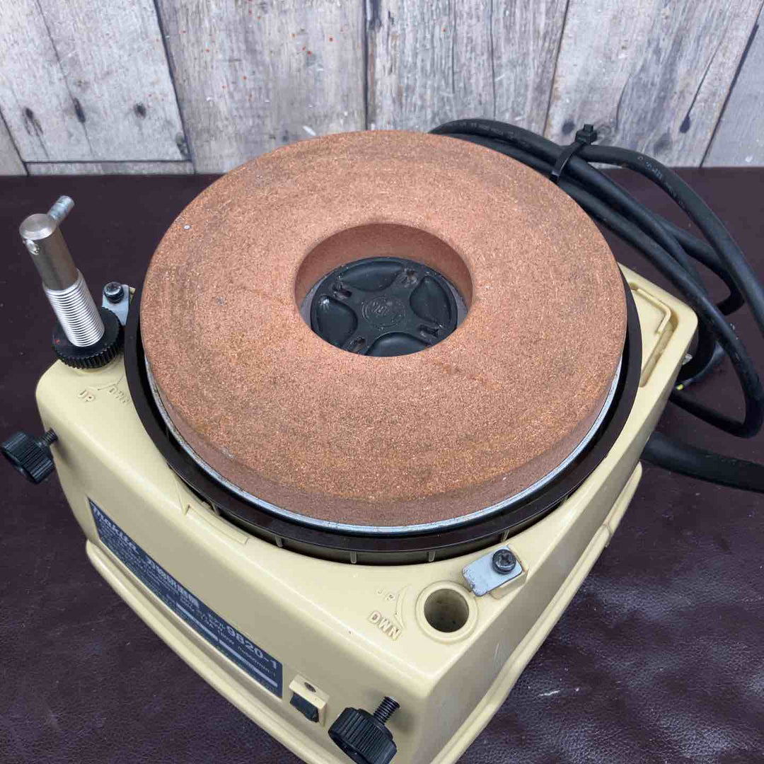 【中古品】 マキタ(makita) 刃物研ぎ機 9820-1 【東大和店】