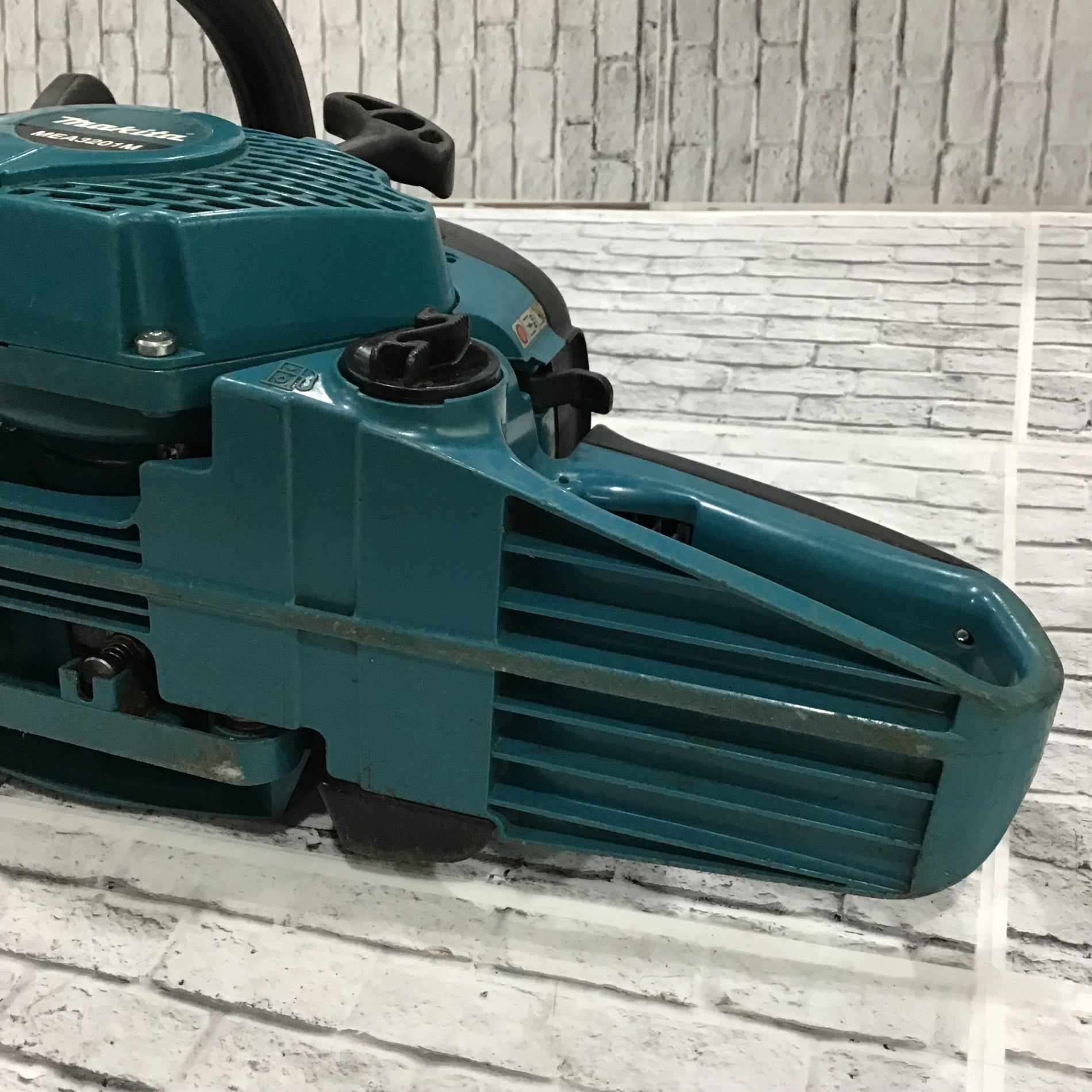 ☆マキタ(makita) 350mmエンジンチェンソー MEA3201M【川口店 ☆マキタ(makita) 350mmエンジンチェンソー MEA3201M【川口店