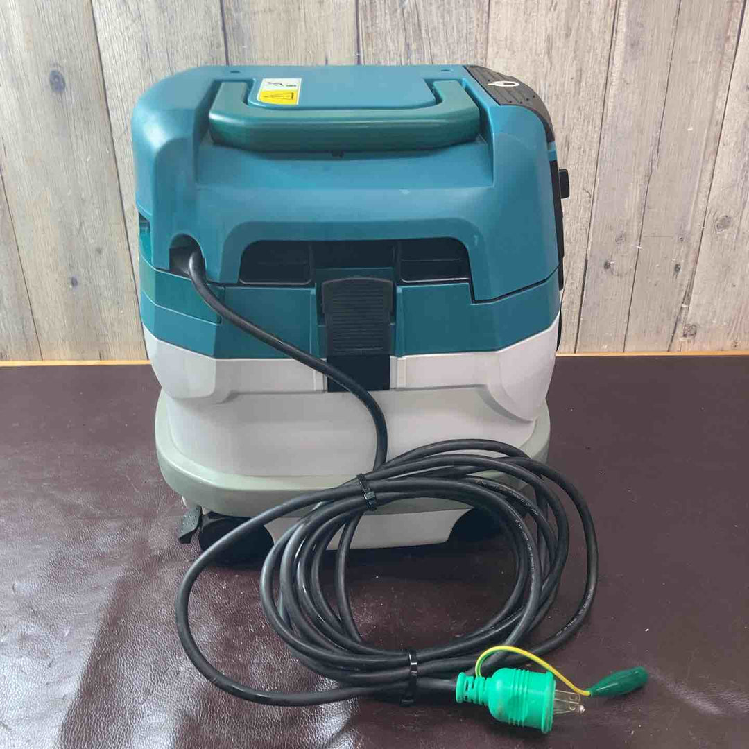 【中古品】マキタ(makita) 集じん機 乾式 VC0830 連動機能 集塵機【東大和店】