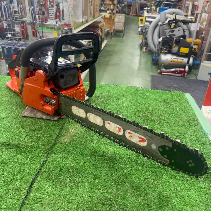 【中古・発送可！プロ向けモデル】　共立 KYORITZ エンジンチェンソー CSVE397 17インチ(42cm)仕様 ソーカバー欠品 【桶川店】