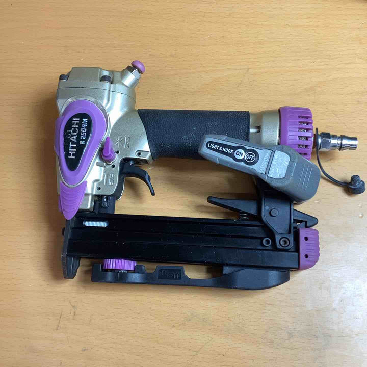 ☆ハイコーキ(HIKOKI ※旧:日立工機) 常圧エアタッカ N2504M【越谷店】