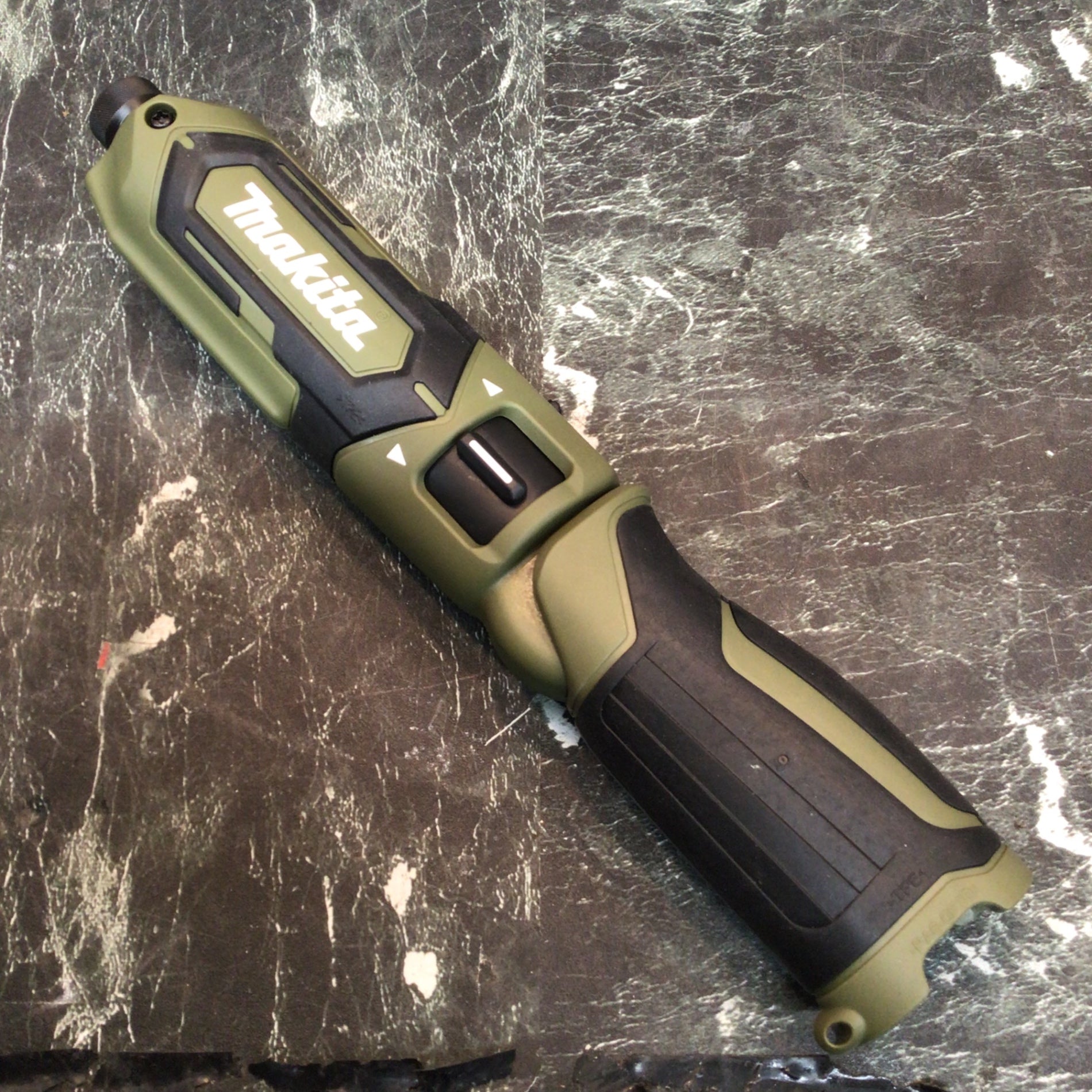 ☆マキタ(makita) コードレスペンインパクトドライバー TD022DSHXO
