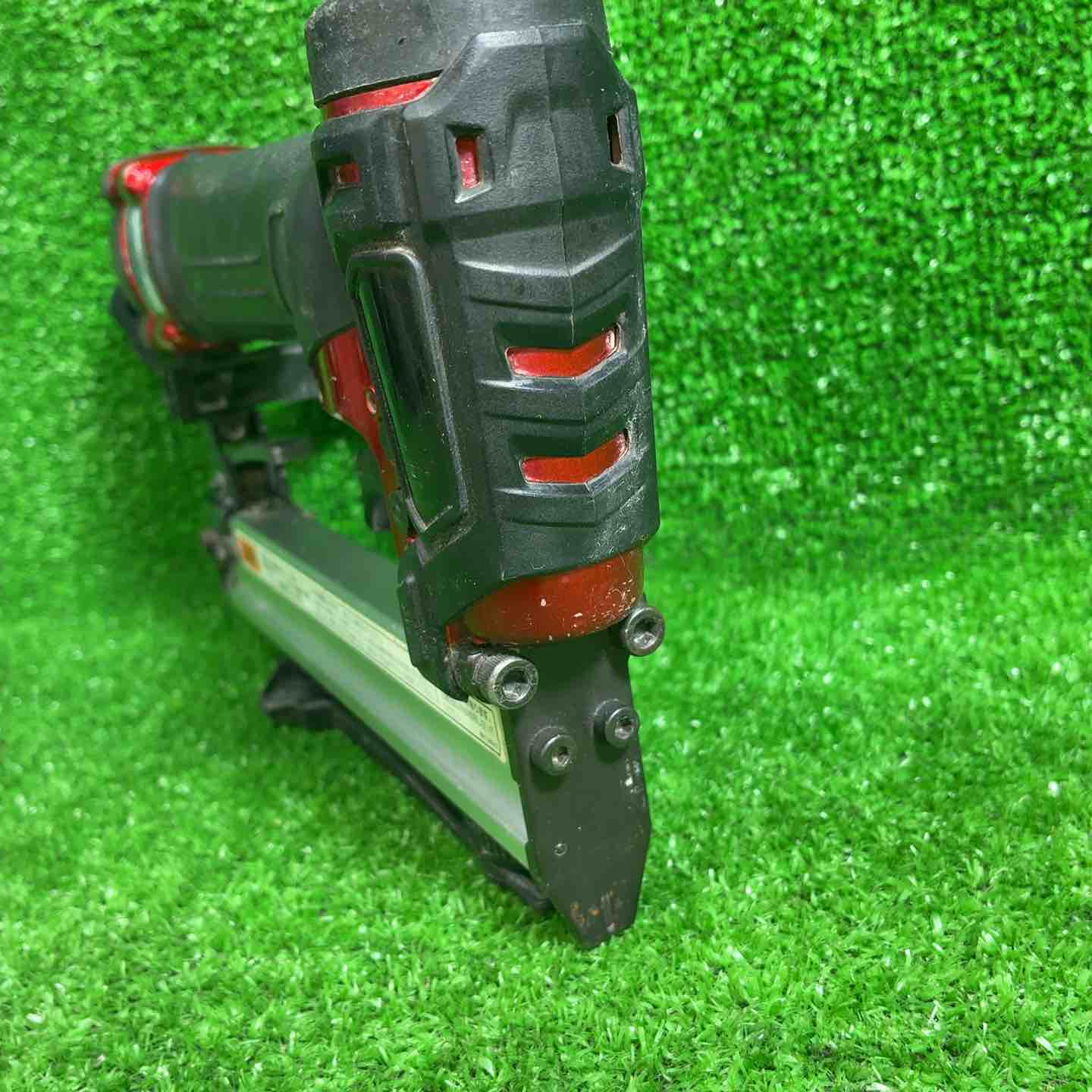 マキタ(makita) 高圧エアタッカ AT425HB【藤沢店】 – アクトツール マキタ(makita) 高圧エアタッカ AT425HB【藤沢店】 – アクトツール