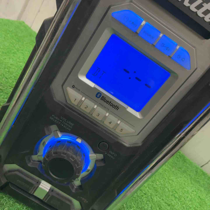 ★マキタ(makita) コードレスラジオ MR108B 動作確認済【川口店】