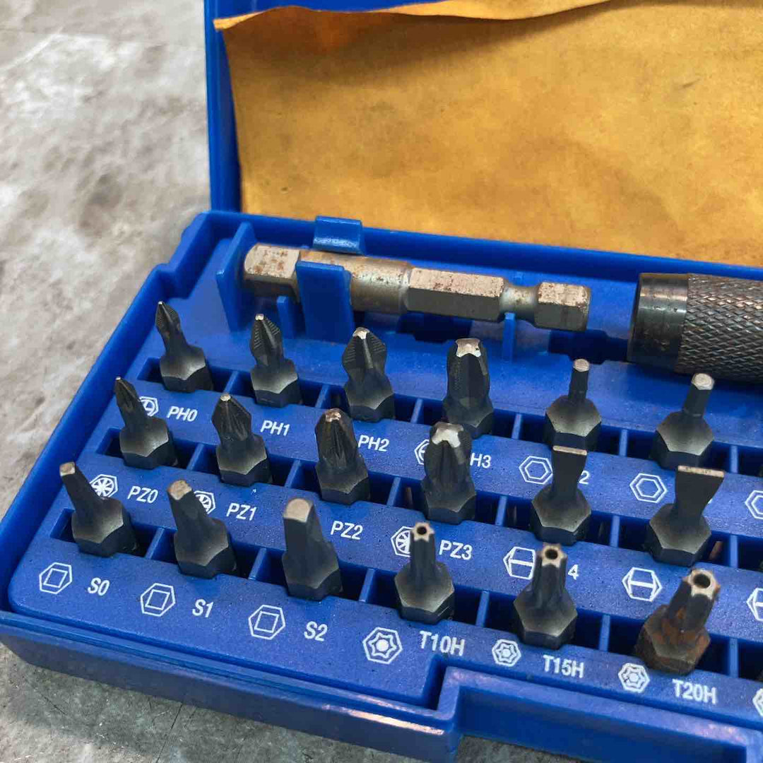 【中古品】ブルーポイント/BluePoint パワービット 1/4インチ 6角 シャンク 32個 セットPTB32MK【八潮店】