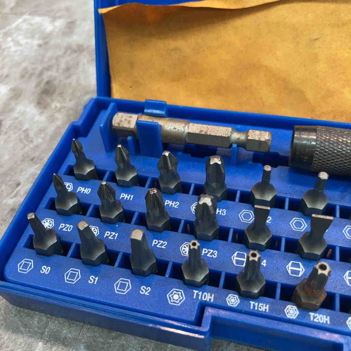 【中古品】ブルーポイント/BluePoint パワービット 1/4インチ 6角 シャンク 32個 セットPTB32MK【八潮店】