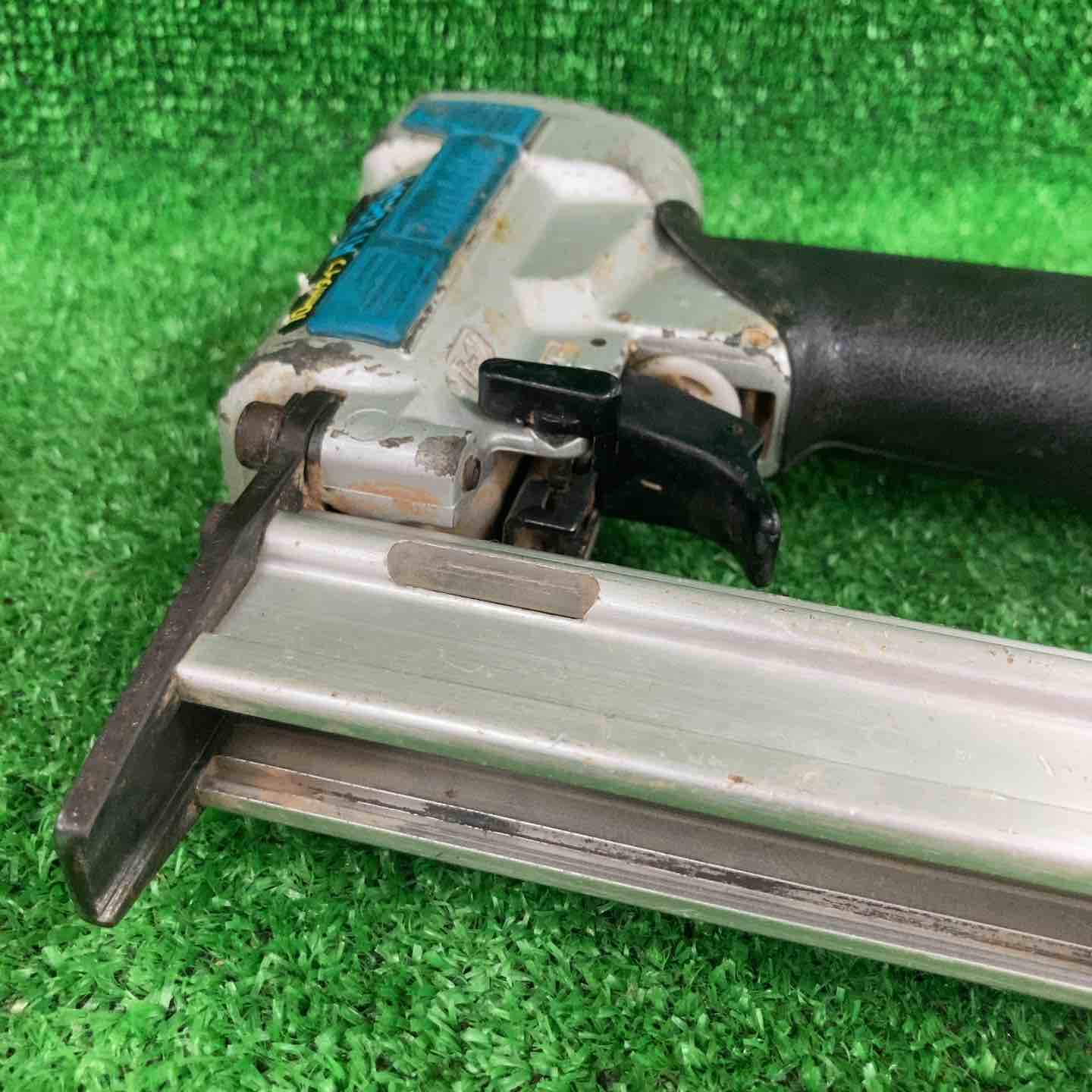 ◇マキタ(makita) 常圧エアタッカ 10mm AT1025AK【川崎店】 – アクト