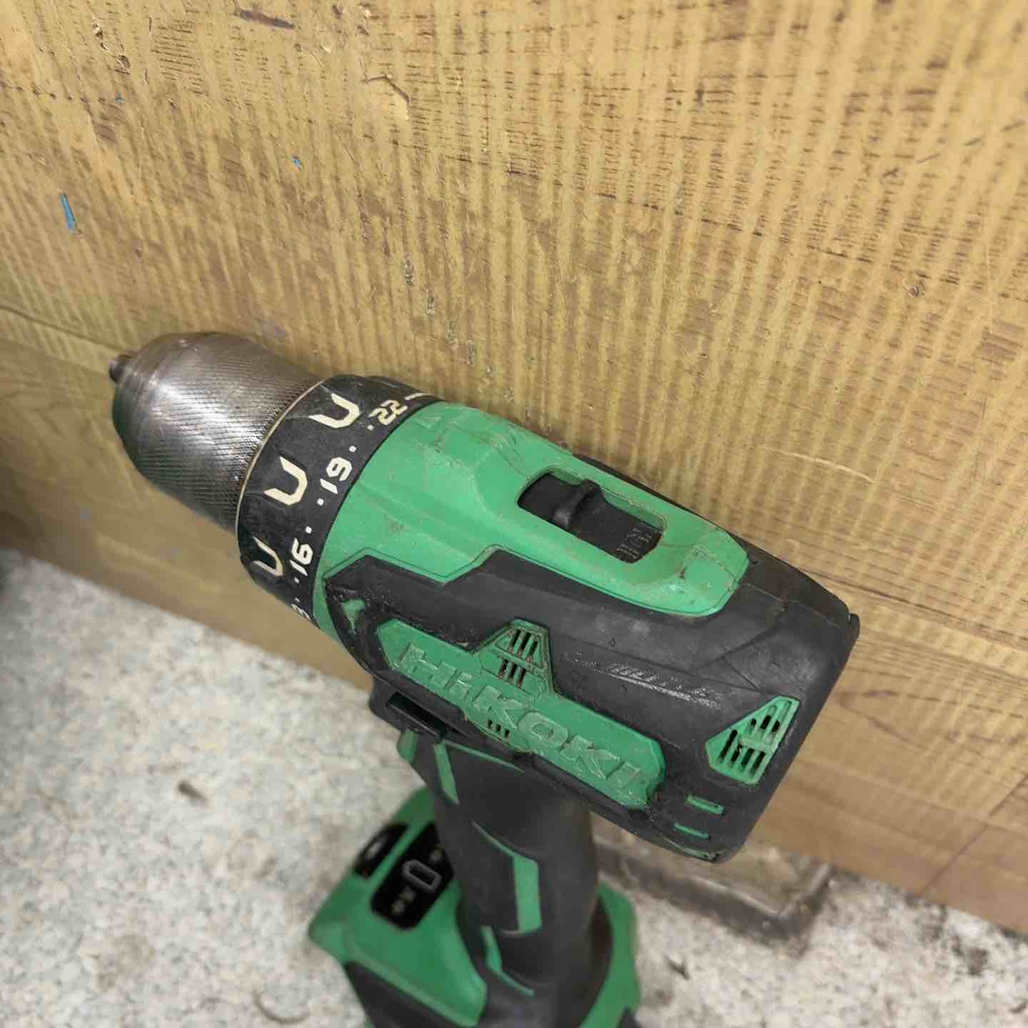 日立工機 DS18DBSL 充電式ドライバドリル【リライズ野田愛宕店】【店頭取引限定】【中古】管理番号：ITJQD0QMXOA2 ◇ハイコーキ(HIKOKI ※旧:日立工機) コードレスドリルドライバー