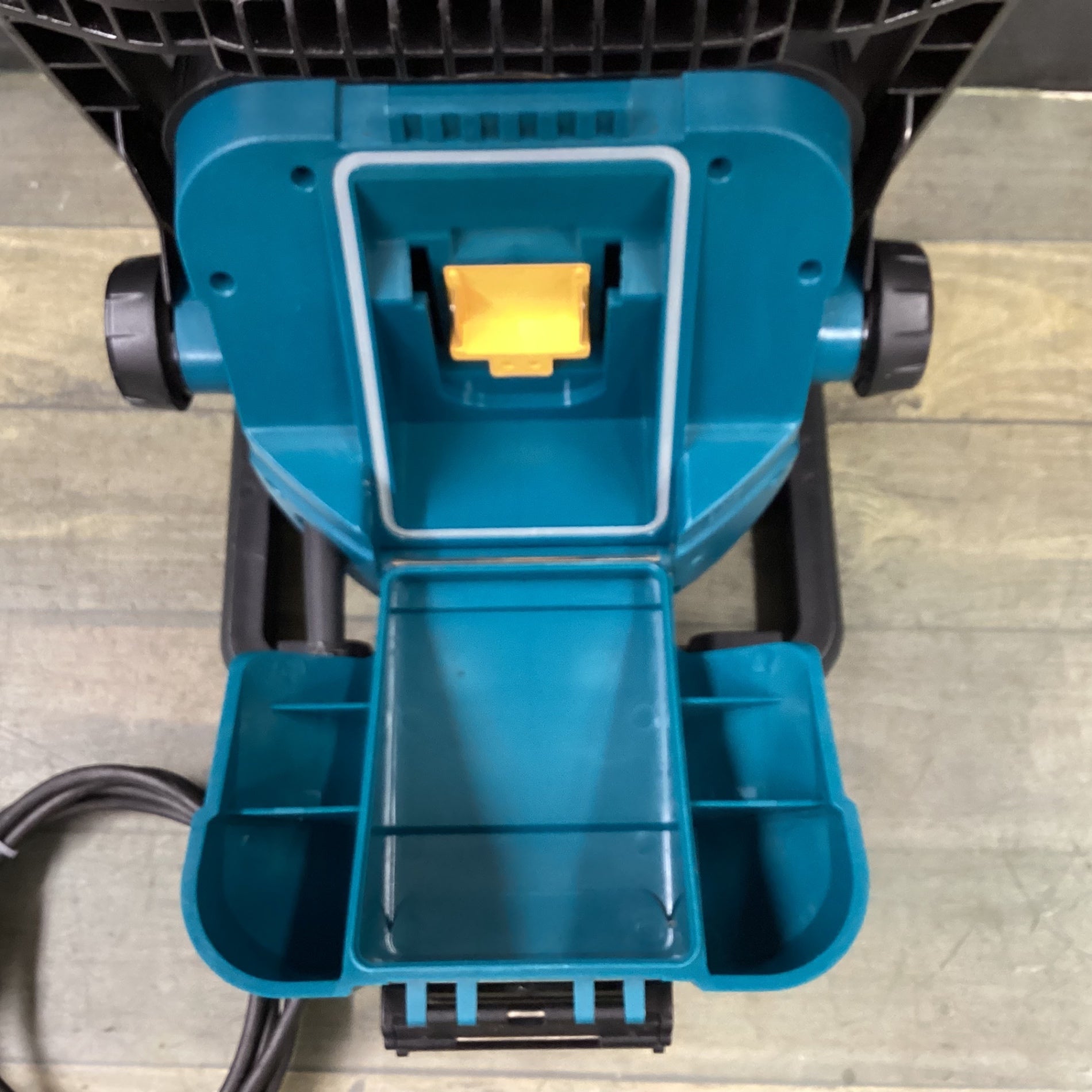 マキタ(makita) コードレスLEDスタンドライト ML805 【東大和店