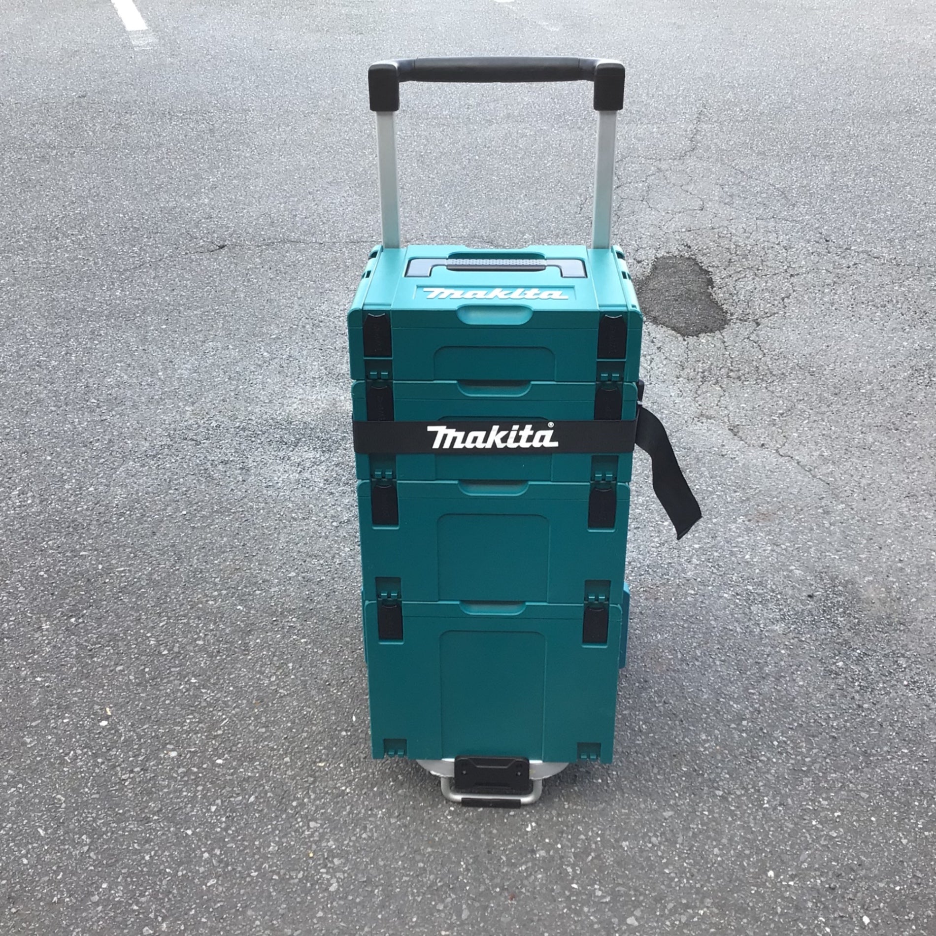 店頭受取り限定】☆マキタ(makita) トローリ A-60648【八潮店】 – アクトツールオンラインショップ