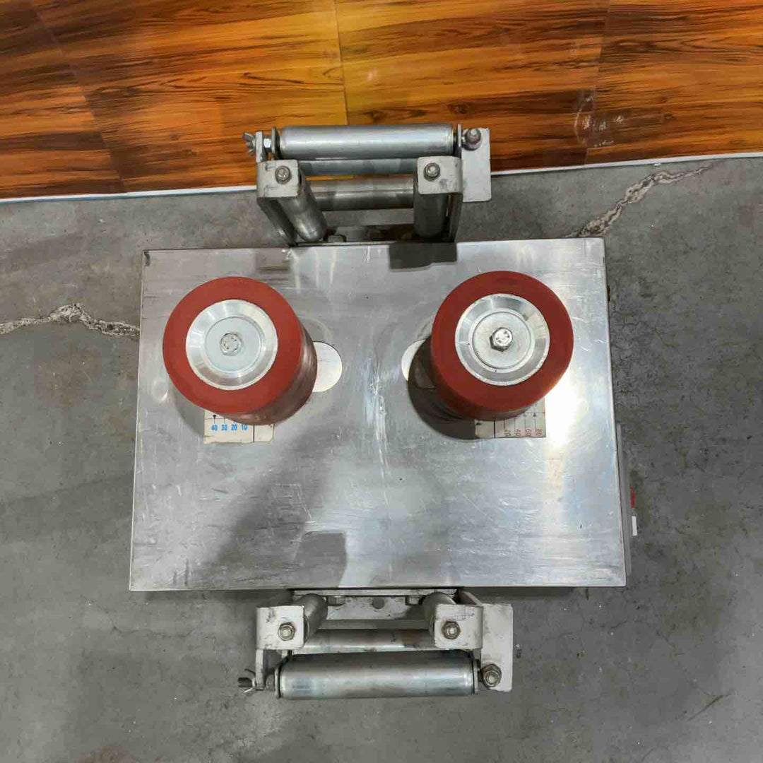 【店頭受取り限定】メーカー 型式不明 ケーブル送り機【川口店】