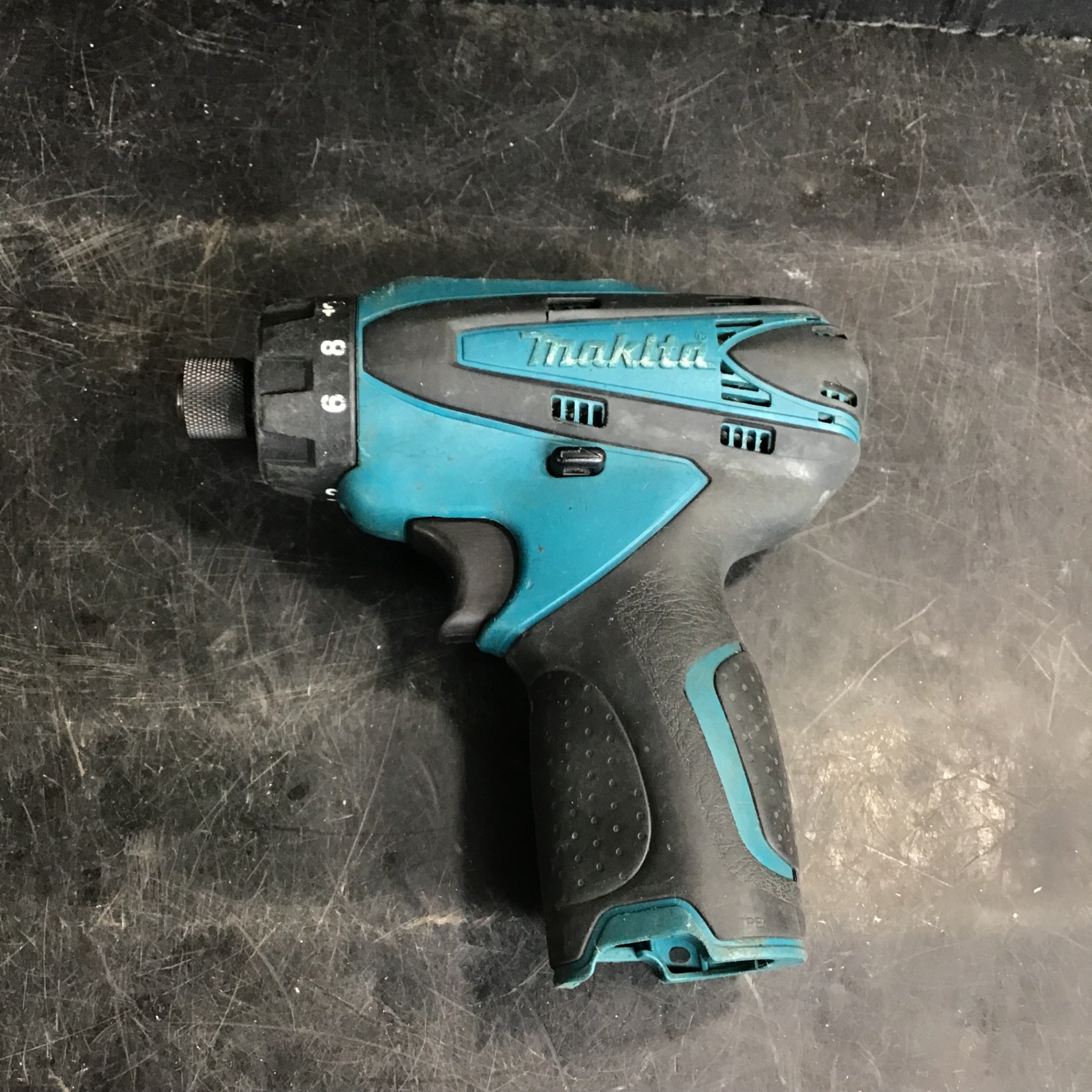 ☆マキタ(makita) コードレスドリルドライバー DF030DWX【草加店】 ☆マキタ(makita) コードレスドリルドライバー DF030DWX【草加店