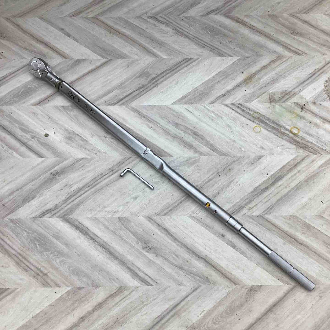 トネ(TONE) プレセット形トルクレンチ 差込角19.0mm(3/4") T6L700N 700N・m【越谷店】