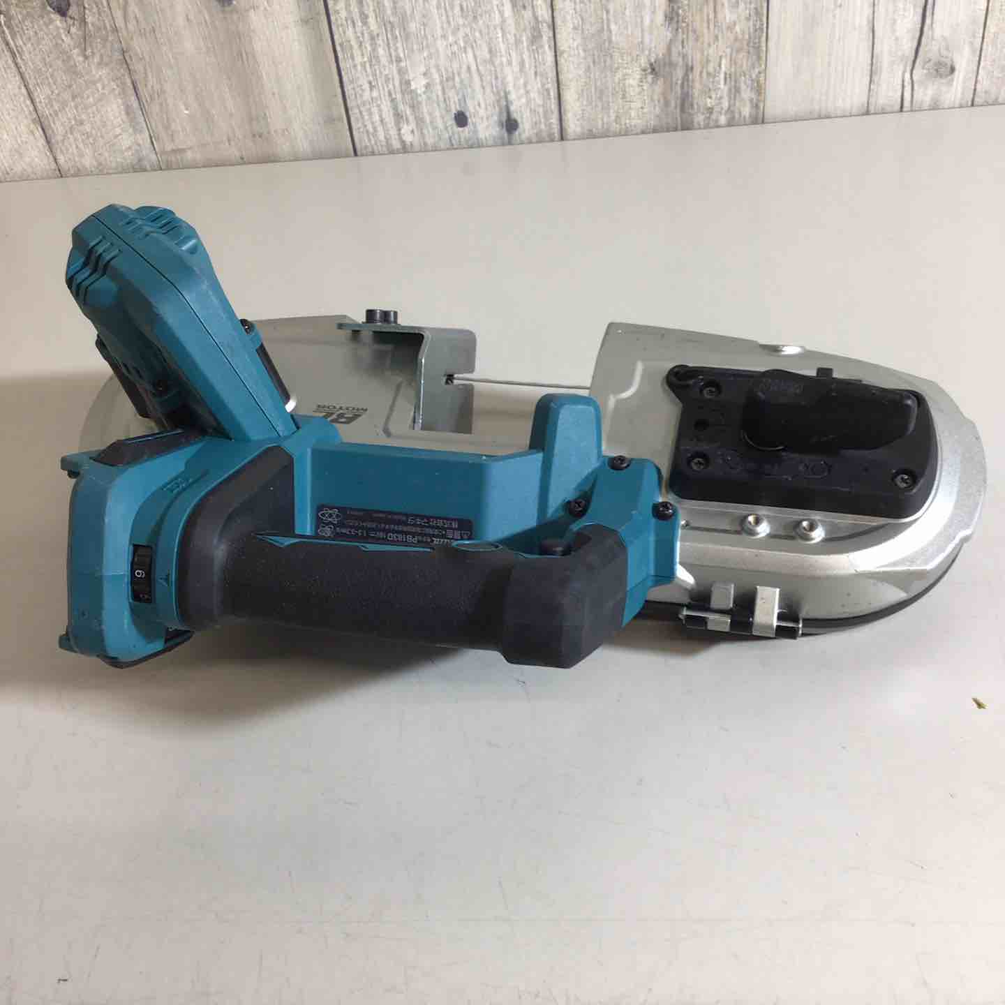 ☆マキタ(makita) コードレスポータブルバンドソー PB183DZ【戸田店