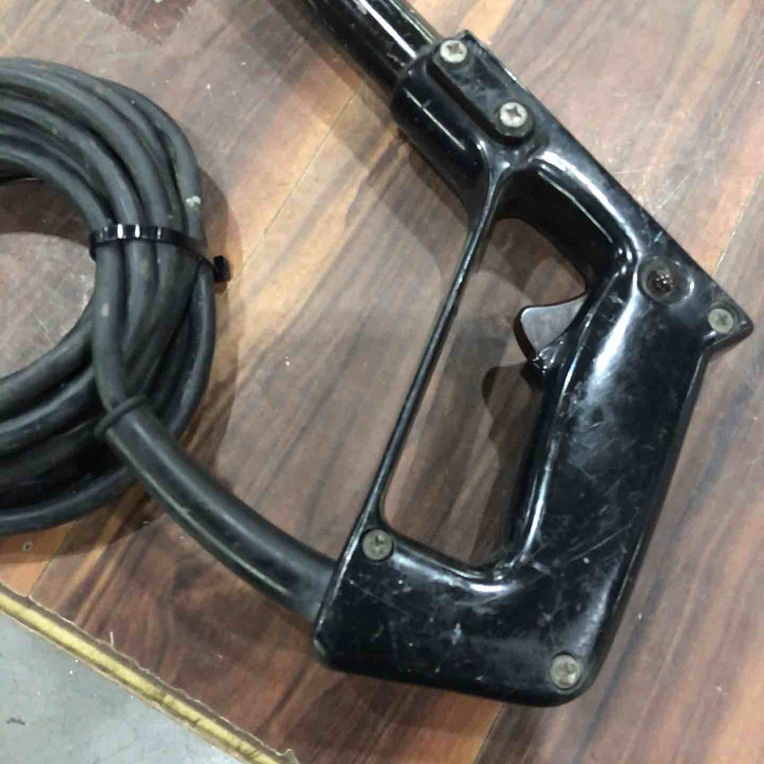 【現状品】★マキタ(makita) 電動ケレン ロングハンドルタイプ HK1800L 車輪・スチールボール無し 保証なし【川口店】