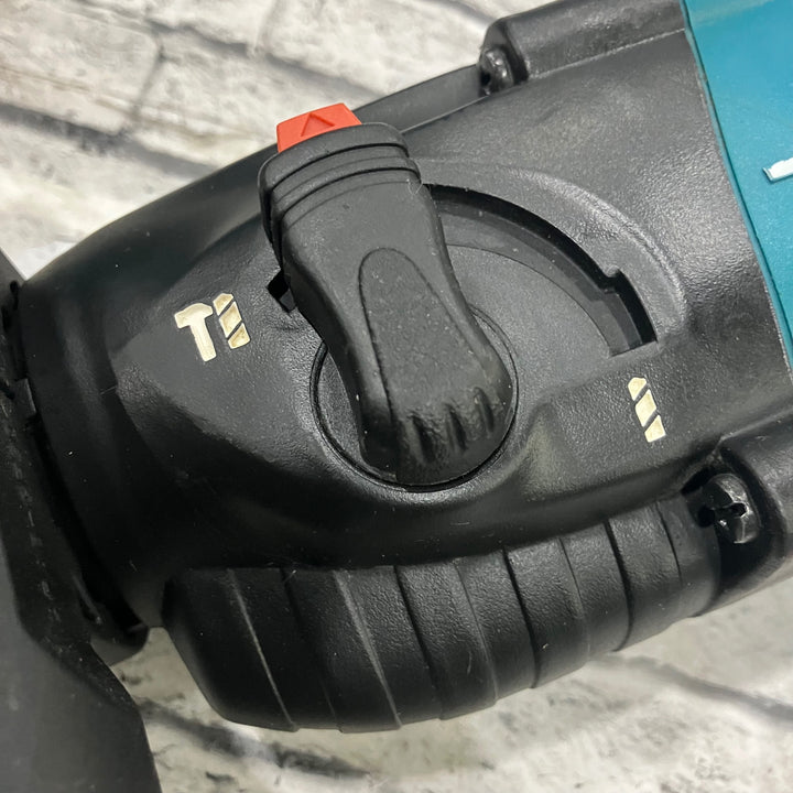 〇マキタ(makita) コードレスハンマドリル HR162DZK バッテリー1個付き【川口店】