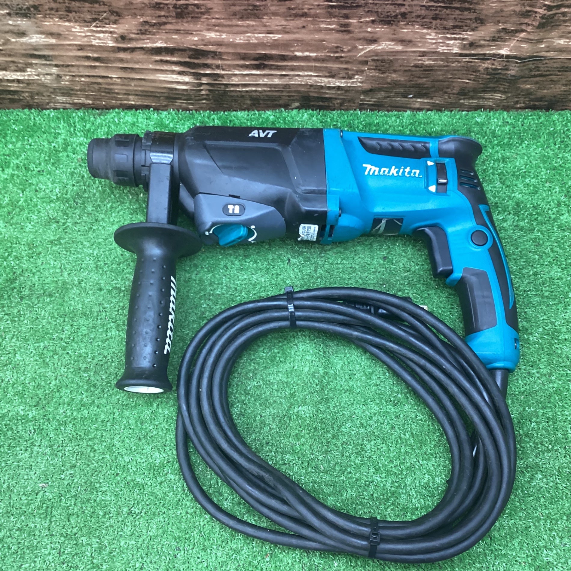 ☆マキタ(makita) ハンマドリル HR2611F【川越店】 – アクトツールオンラインショップ