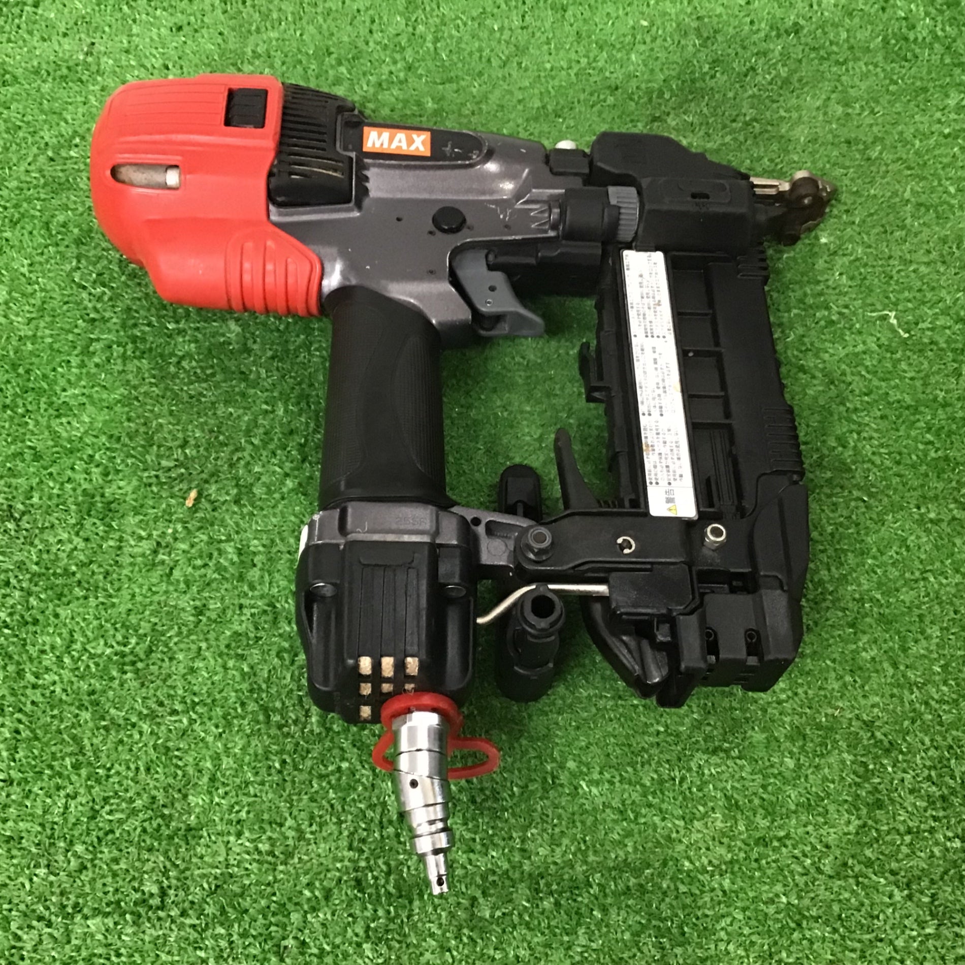 ★マックス(MAX) 高圧フロアタッカ HA-38F2(D)/4MA【町田店】 Amazon | マックス(MAX) フロア用釘打機 4MAステープル HA-38F2