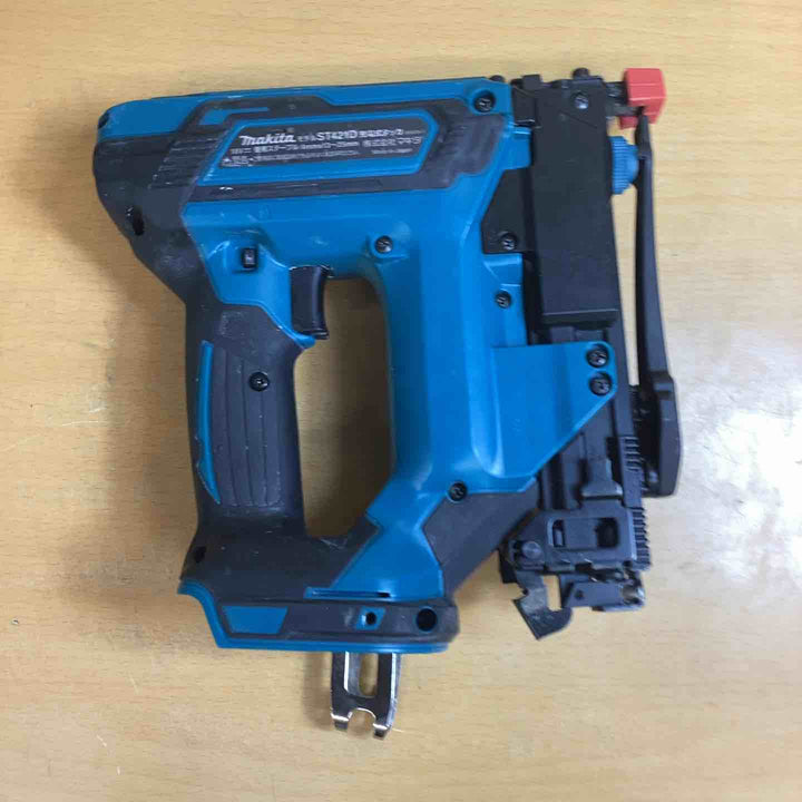 ◇マキタ(makita) コードレスタッカー ST421DZ【越谷店】