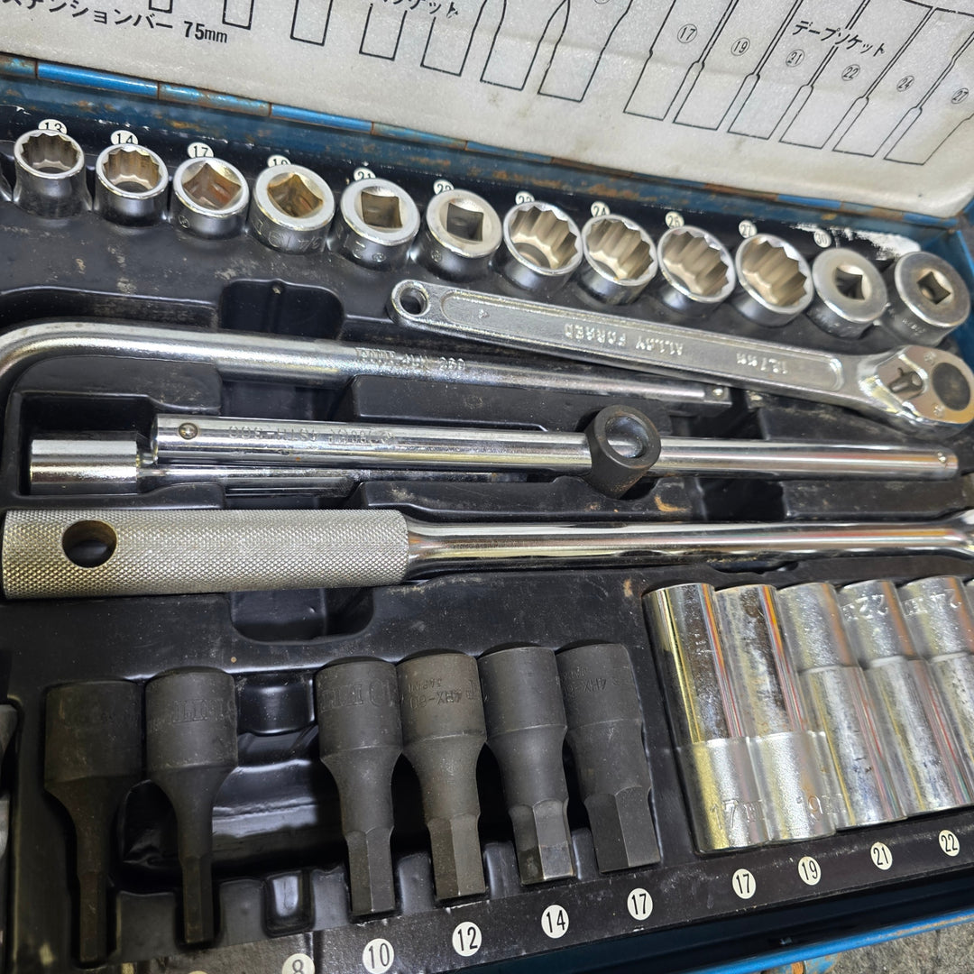 【中古品・サビ多め、欠品あり】HIT オールマイティーソケットレンチセット AM441 差込角:12.7mm(1/2) ※8㎜ヘックスのみ欠品※【桶川店】