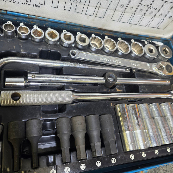 【中古品・サビ多め、欠品あり】HIT オールマイティーソケットレンチセット AM441 差込角:12.7mm(1/2) ※8㎜ヘックスのみ欠品※【桶川店】